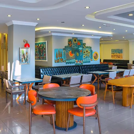Sunflower Hotel apartamentowy 4*